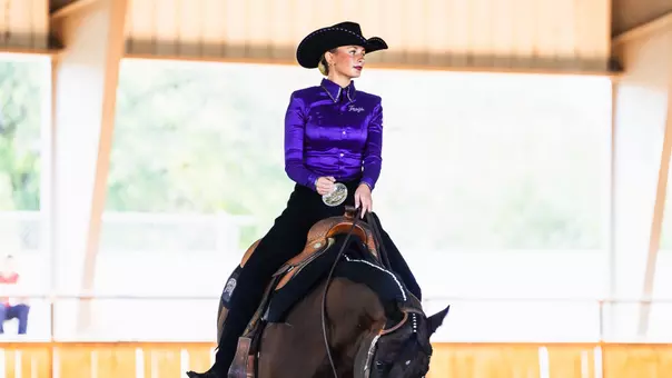 Calla Thomas in Horsemanship