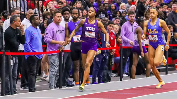 Indya Mayberry wins 200m Championship Final at Tyson Invitational
