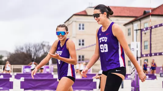 Sofia Izuzquiza and Stacy Reeves