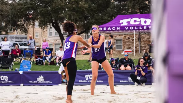 Anhelina Khmil and Natalie Glenn