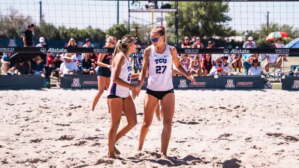 Stacy Reeves and Anhelina Khmil high fiving