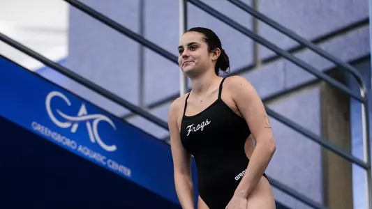 Emma Larcada Herrera preparing for a dive