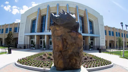 Horned Frog Statue outside Schollmaier Arena