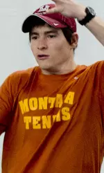 Semion Branzburg won a key match at No. 5 singles