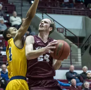 Bobby Moorehead vs. UC Irvine