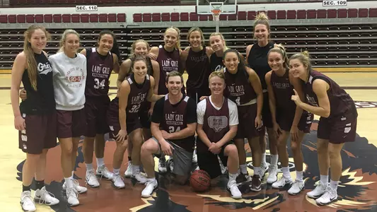 2017-18 Lady Griz practice players