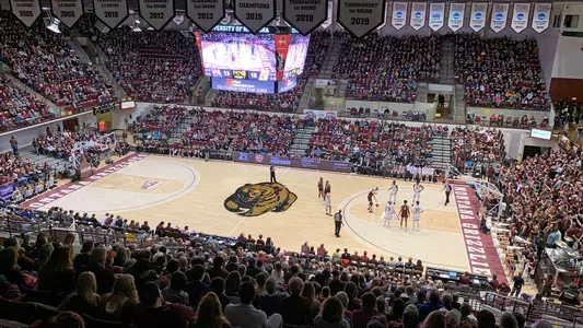 Dahlberg Arena crowd