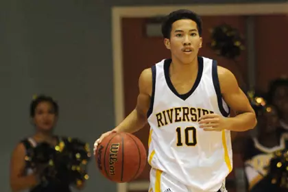 Niko Brooks Dribbling