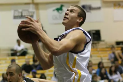 Konner Veteto Rebounding