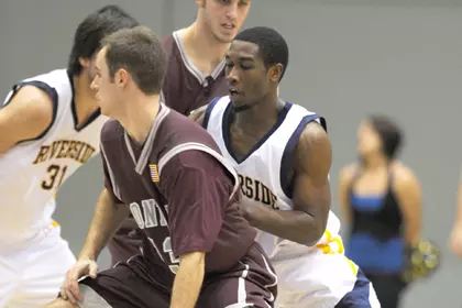 Javon Borum playing defense