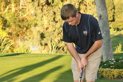 Scott Clayton Putting