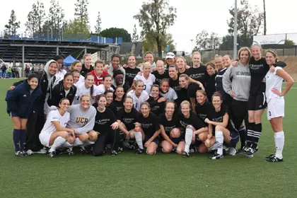 2009 Women's Soccer Alumni Game Team Photo