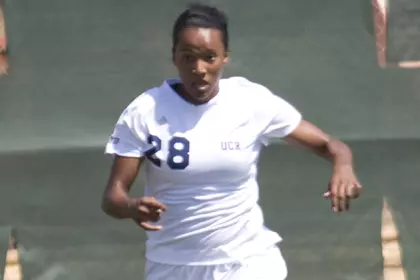 Women's Soccer Falls In Double Overtime at UC Irvine Image