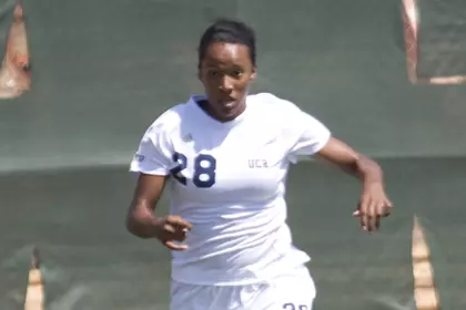 Denise Thomas Dribbling