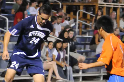 Cesar Diaz Dribbling