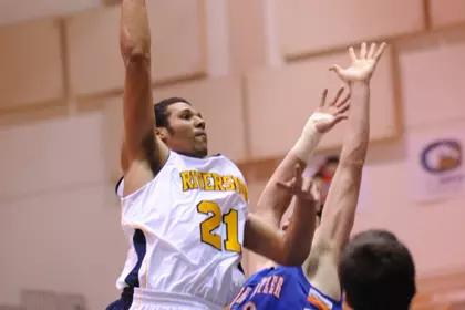 Seven Players In Double Figures Guide UCR To 94-48 Win Over La Sierra Image