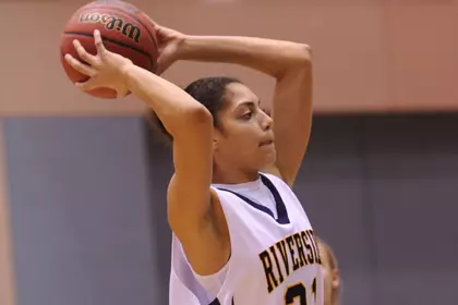 Women's Basketball Celebrates New Year's Eve With 4 PM Tip At CSUN Image