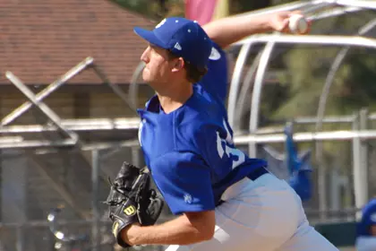 Matt Andriese Pitching