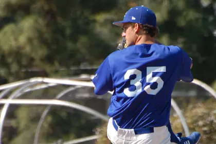Matt Andriese Pitching
