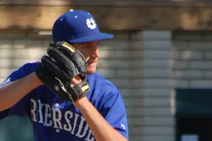 Matt Andriese Pitching