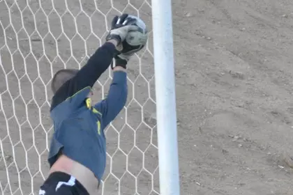 Cody Suppé Diving Save