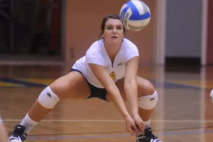 UC Riverside Volleyball Falls In Four-Set Thriller At UC Irvine Image