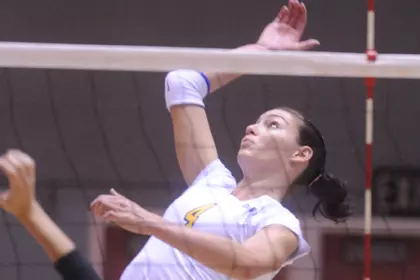 Volleyball Wins First Set But Drops Next Three To Lose In Four At Cal Poly Image