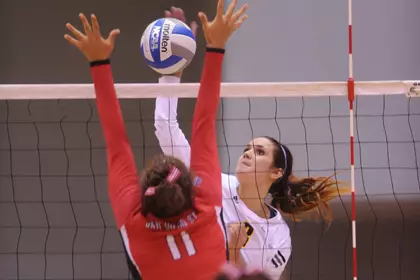 Volleyball Preps For Molten Classic In Berkeley This Weekend Image