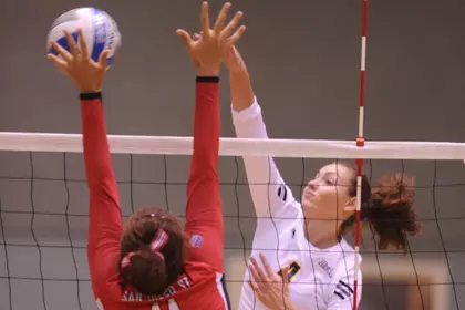 Volleyball Falls In Three Sets At Pacific Image