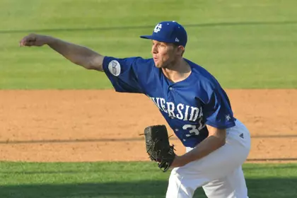 Dustin Emmons Pitching