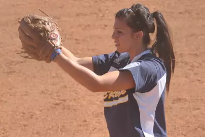 UCR Softball Shuts Out Hawks 4-0 To Open Amy S. Harrison Classic Image