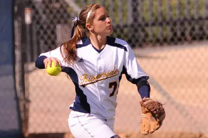 Softball Hosts UIC, Idaho St. And South Dakota In aTen Construction Tourney Image