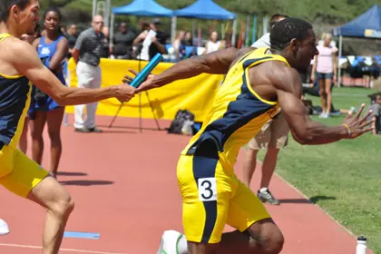 Jerome Rideaux Hernell Dyer 100m Relay Hand Off