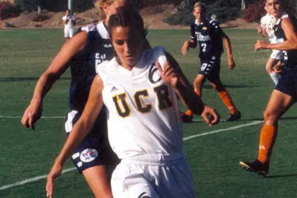 Highlanders Can't Convert Opportunities, Lose To Hornets 1-0 Image