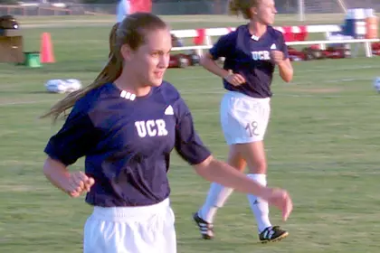 UC Irvine Anteaters Squeak by Highlanders, 1-0, In Women's Soccer Image