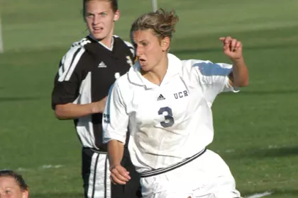 Leonti's Late Goal Gives Highlanders 3-2 Win, Program Win Mark Image