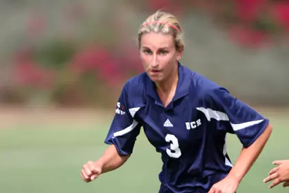 Highlanders Slam Bison, 4-1, In First Round Of UC Irvine Puma Classic Image