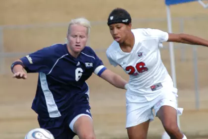 Tessa Lennala Battling