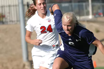 Tessa Lennala Battling