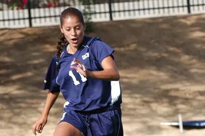 Letty Villalpando Dribbling