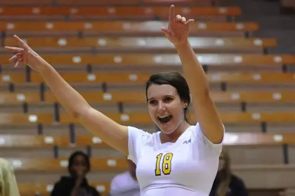 Volleyball Falls In Four Sets To South Dakota State Image