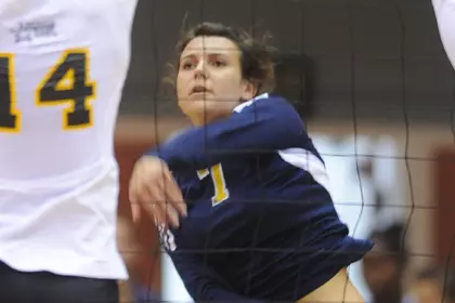 UC Riverside Volleyball Swept By Cal Poly 25-10, 25-21, 25-15 Image