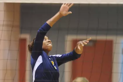 Gonzaga Bests UCR Volleyball 25-22, 25-19, And 25-21 Image