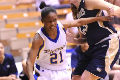 Highlanders Women's Hoops Hosts Long Beach State Saturday At 3 PM Image