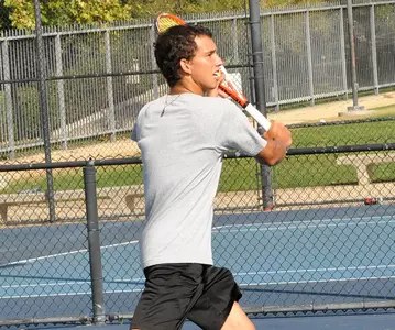 Ruffin Picks Up Consolation Singles Win On Day 2 At Regional Championship Image