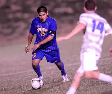 Humberto Santiago Dribbling