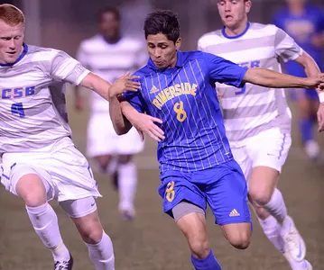 Men's Soccer Opens 2013 Season With 1-0 Victory Over Visiting Iona Image