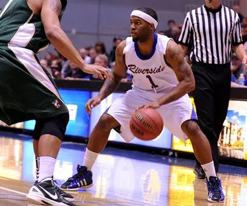 Men's Basketball Concludes Preseason With 83-72 Victory Over San Diego Christian Image