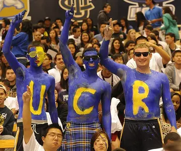 2011 MBK vs USC Crowd Painted
