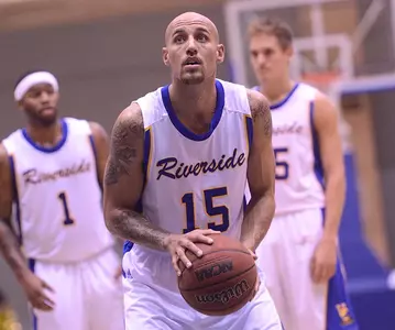 Men's Basketball Uses 21-7 Run To Upend UC Santa Barbara, 54-45 Image